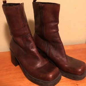 Brown square toe American Eagle 11M boots US 10
